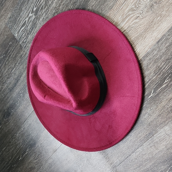 Lulus Accessories - Lulus burgundy fedora NWT
